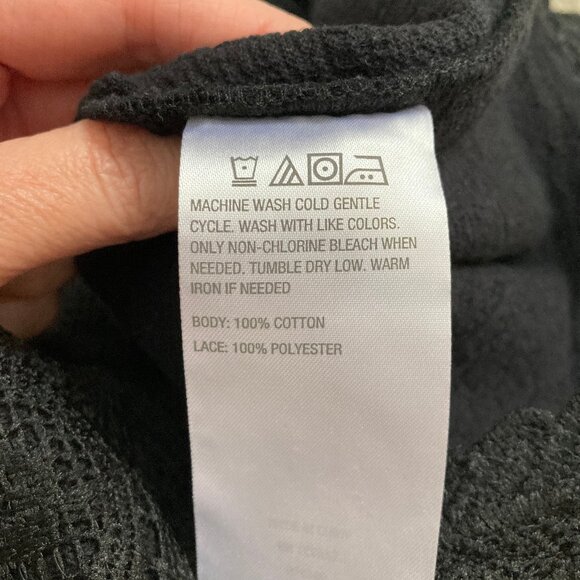 Motto Sweater - Picture 3 of 7